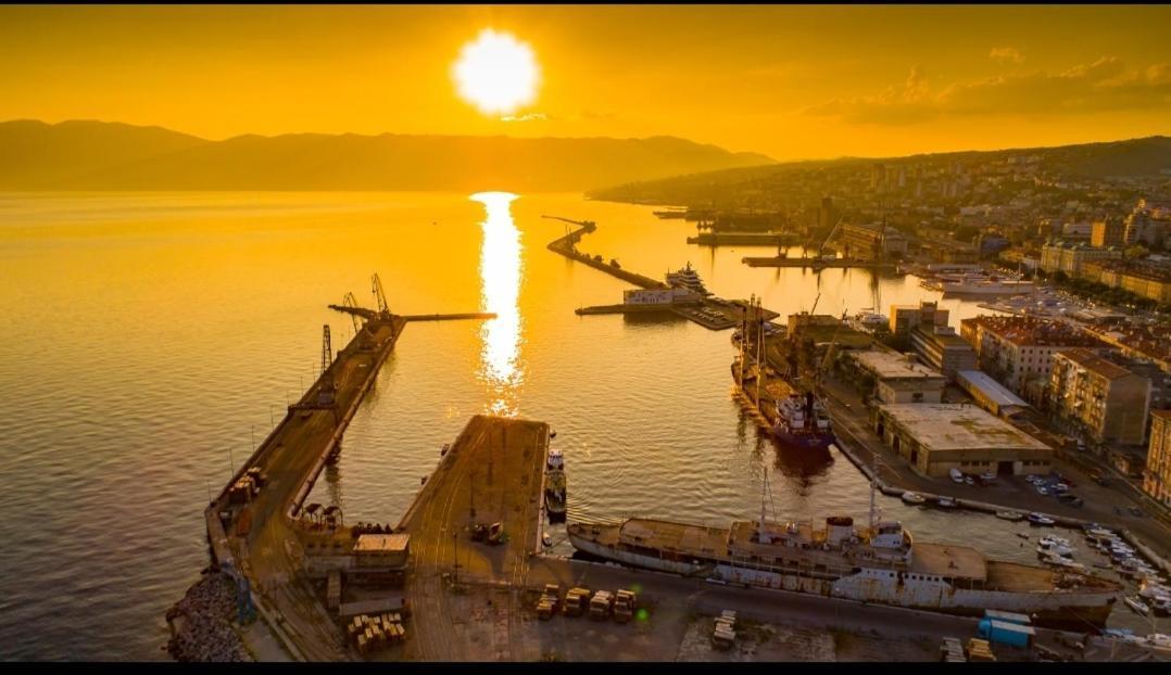 Adriatica Apartment Rijeka Bagian luar foto